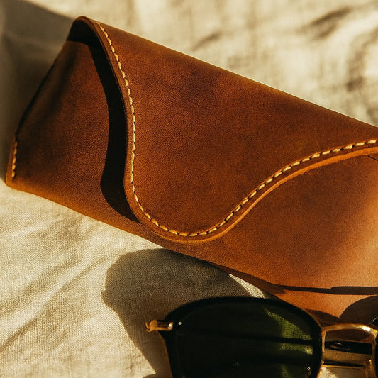 Artist Vintage Leather Eyewear Pouch Classic Protective Case - Vintage Tan